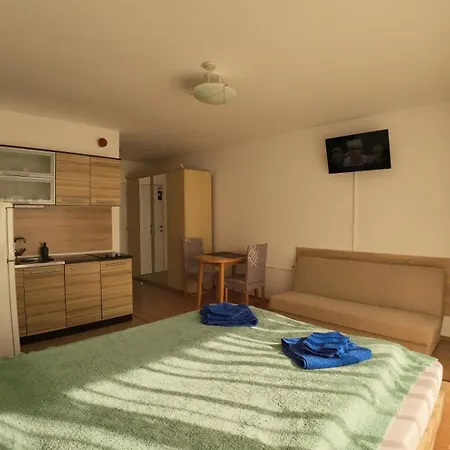 William's - Fourth Pretty